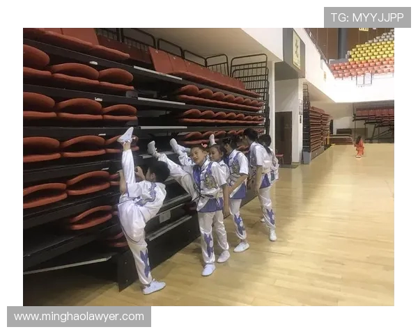 广州街舞队在世界攀岩锦标赛中的力量展现与精彩点评