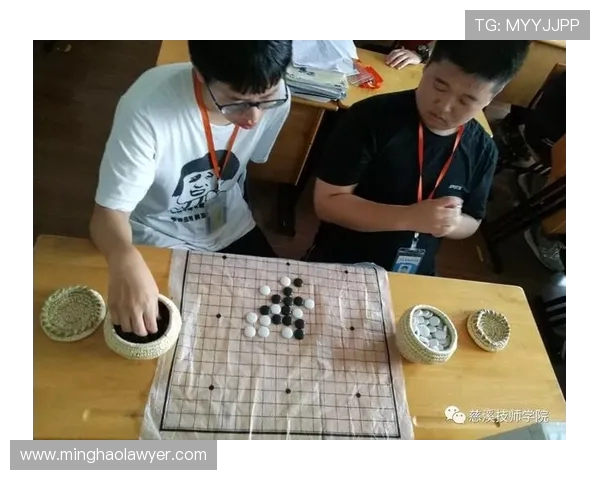 武汉羽毛球队防反战术解析及其在比赛中的应用与影响