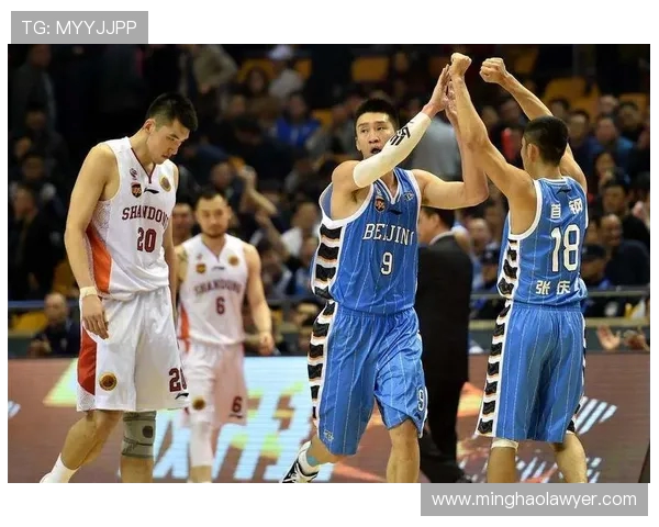 2015年首钢与广东的巅峰对决回顾及精彩瞬间分析