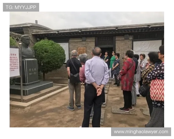 李泓澎的艺术旅程与创作理念探讨：从初心到巅峰的心路历程