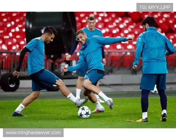 温布利草坪质量引发球员集体不满欧冠决赛场地争议再掀波澜