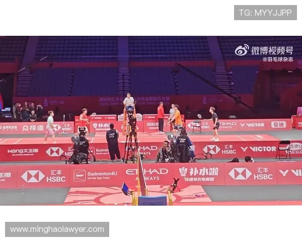 重庆羽毛球队的整体压制揭秘与深度分析探讨羽毛球竞技的魅力与挑战 重庆羽毛球队的整体压制揭秘与深度分析探讨羽毛球竞技的魅力与挑战