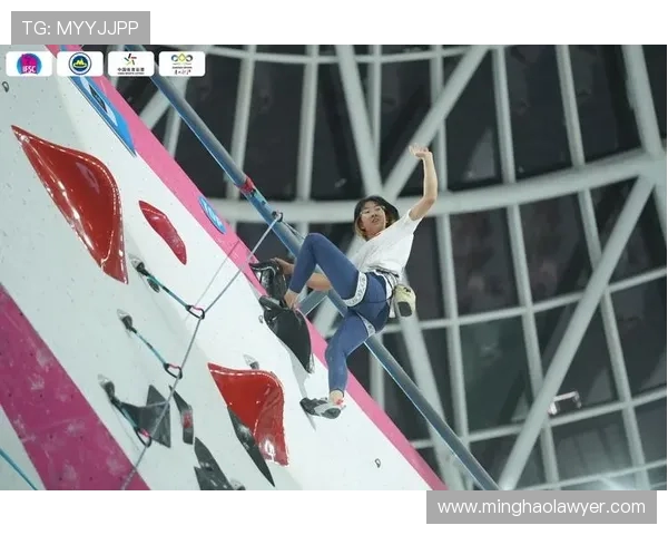 重庆攀岩队在全国攀岩技术排行榜中荣获第八名的佳绩引发关注